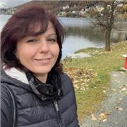 Docente con formazione in lettere, filosofia e sociologia offre supporto allo studio per studenti delle scuole medie e superiori